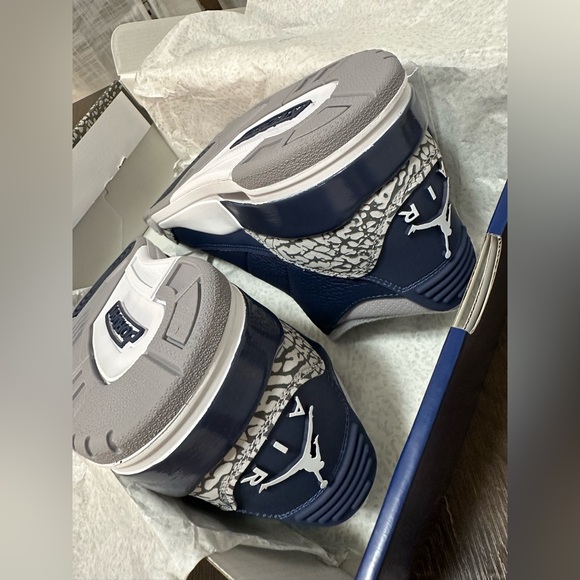 Air Jordan 3 Retro - Picture 4 of 15